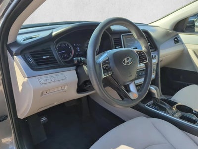 2018 Hyundai SONATA SE 2.4L