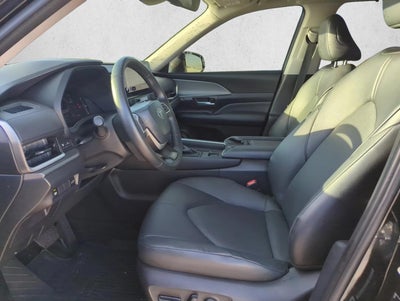 2025 Toyota Grand Highlander XLE FWD (Natl)