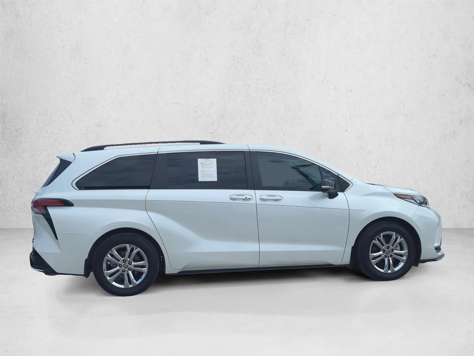 2023 Toyota Sienna XSE 25th Anniversary AWD 7-Passenger (Natl)