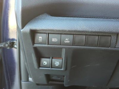 2023 Toyota Sienna XSE FWD 7-Passenger (Natl)