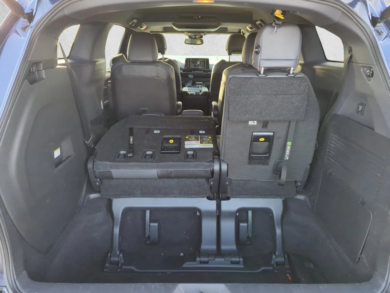 2023 Toyota Sienna XSE FWD 7-Passenger (Natl)
