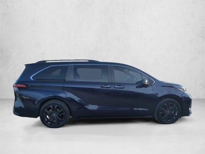 2023 Toyota Sienna XSE FWD 7-Passenger (Natl)