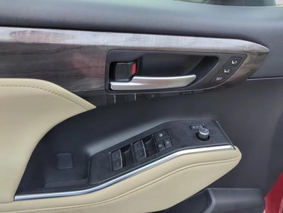 2023 Toyota Highlander Hybrid Platinum FWD (Natl)