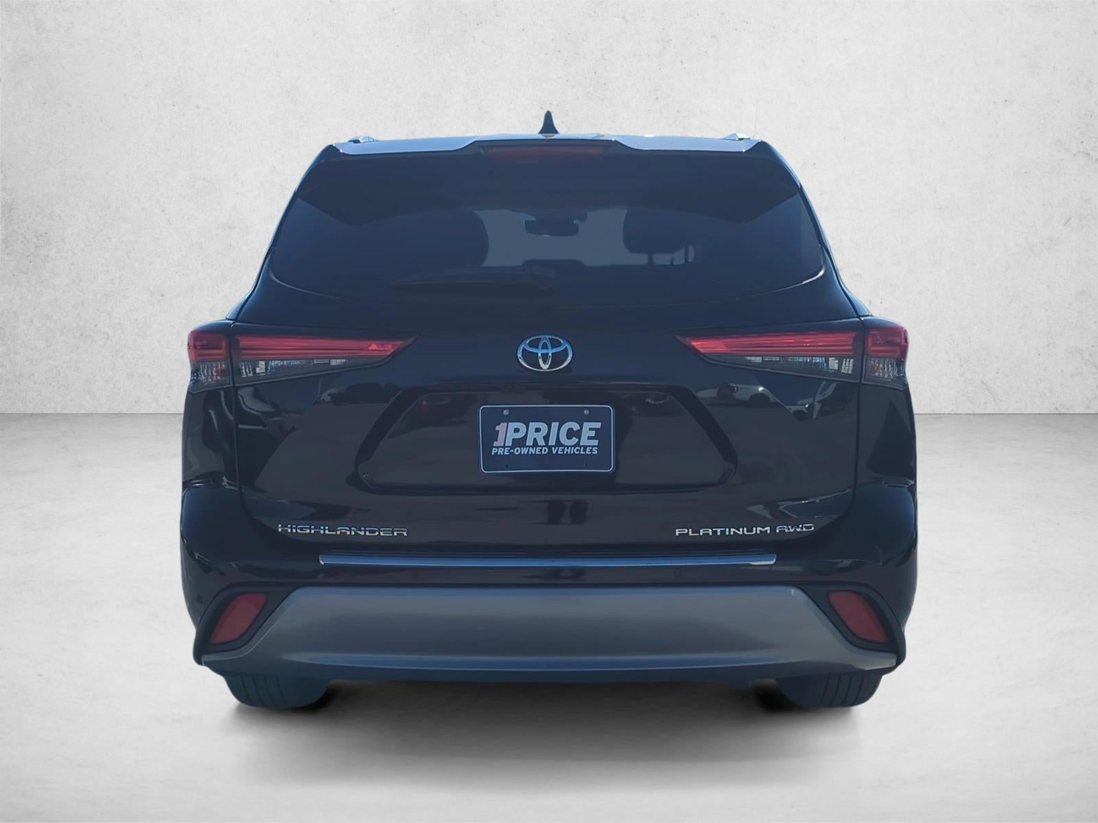 2022 Toyota Highlander Platinum AWD (Natl)
