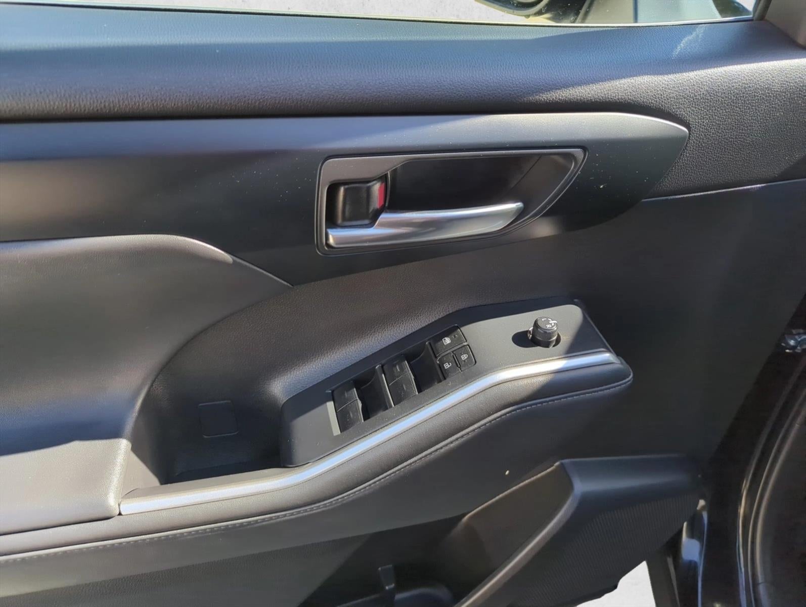 2022 Toyota Highlander Hybrid XLE AWD (Natl)