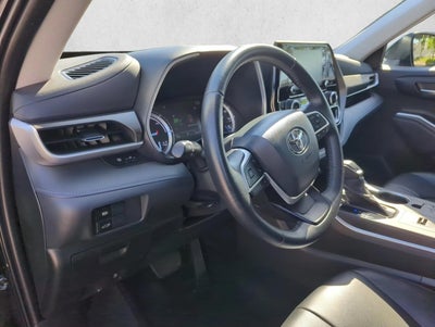 2022 Toyota Highlander Hybrid XLE AWD (Natl)