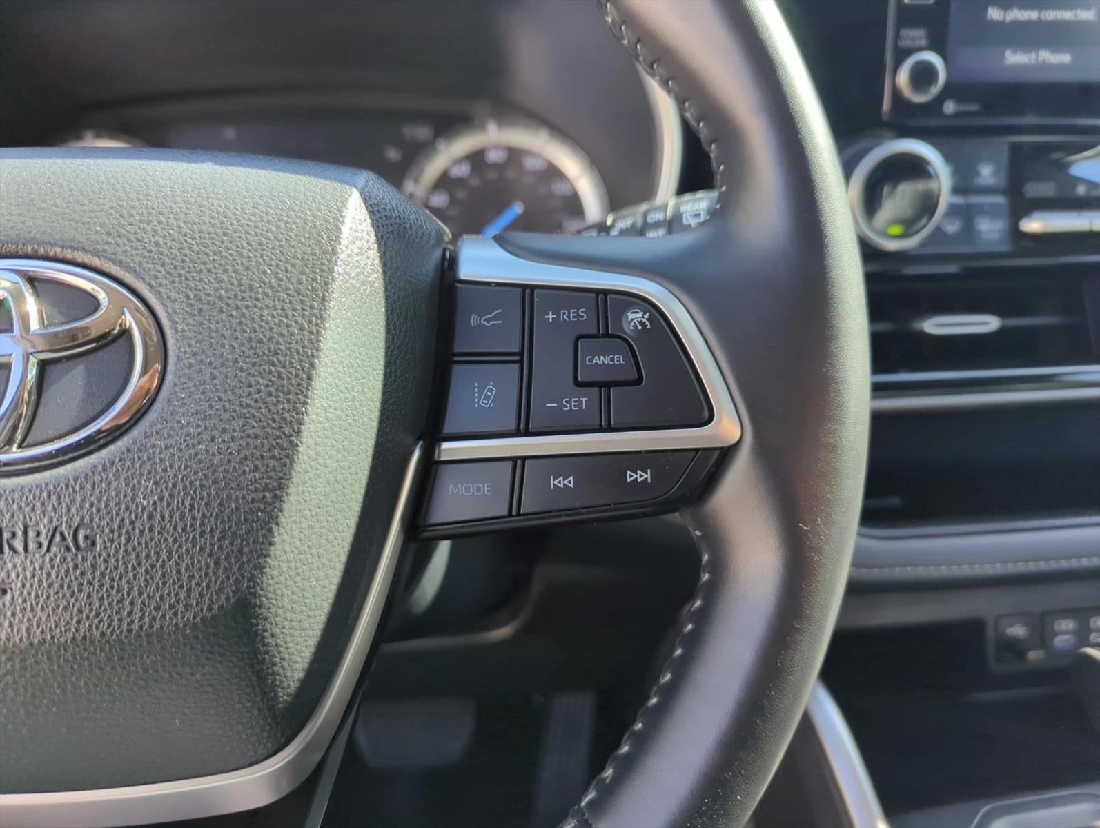 2022 Toyota Highlander Hybrid XLE AWD (Natl)