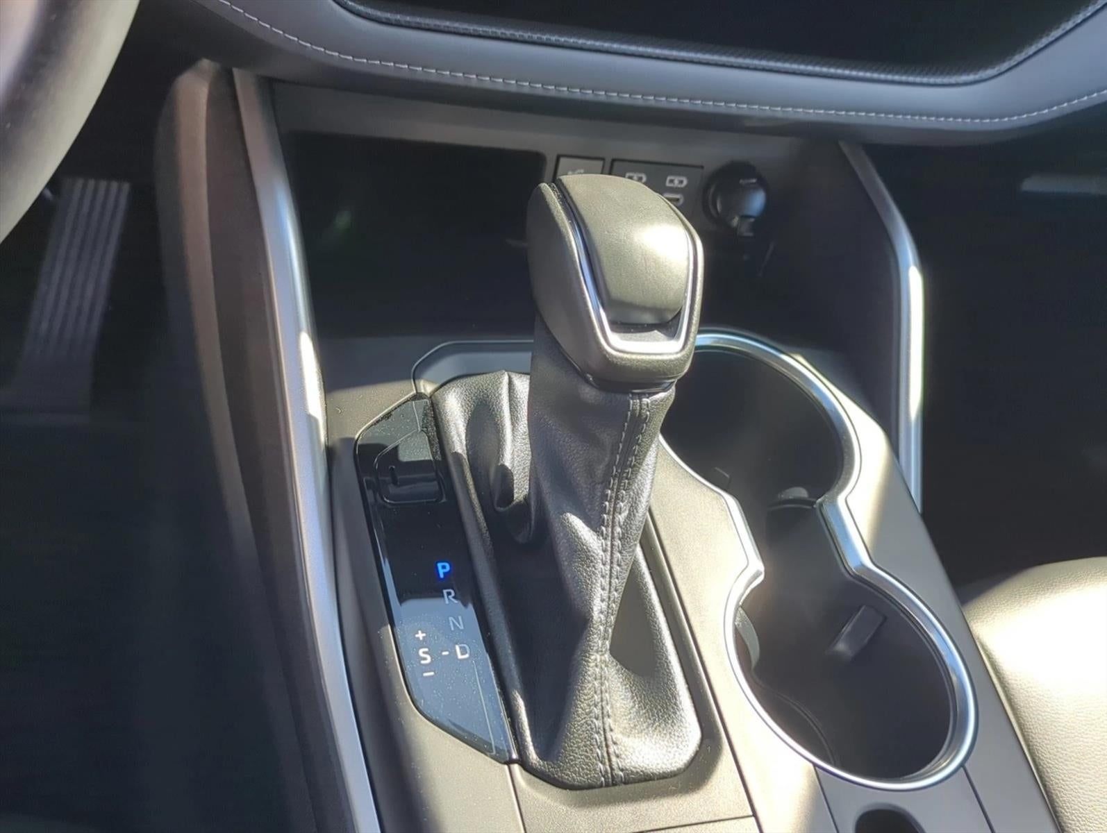 2022 Toyota Highlander Hybrid XLE AWD (Natl)