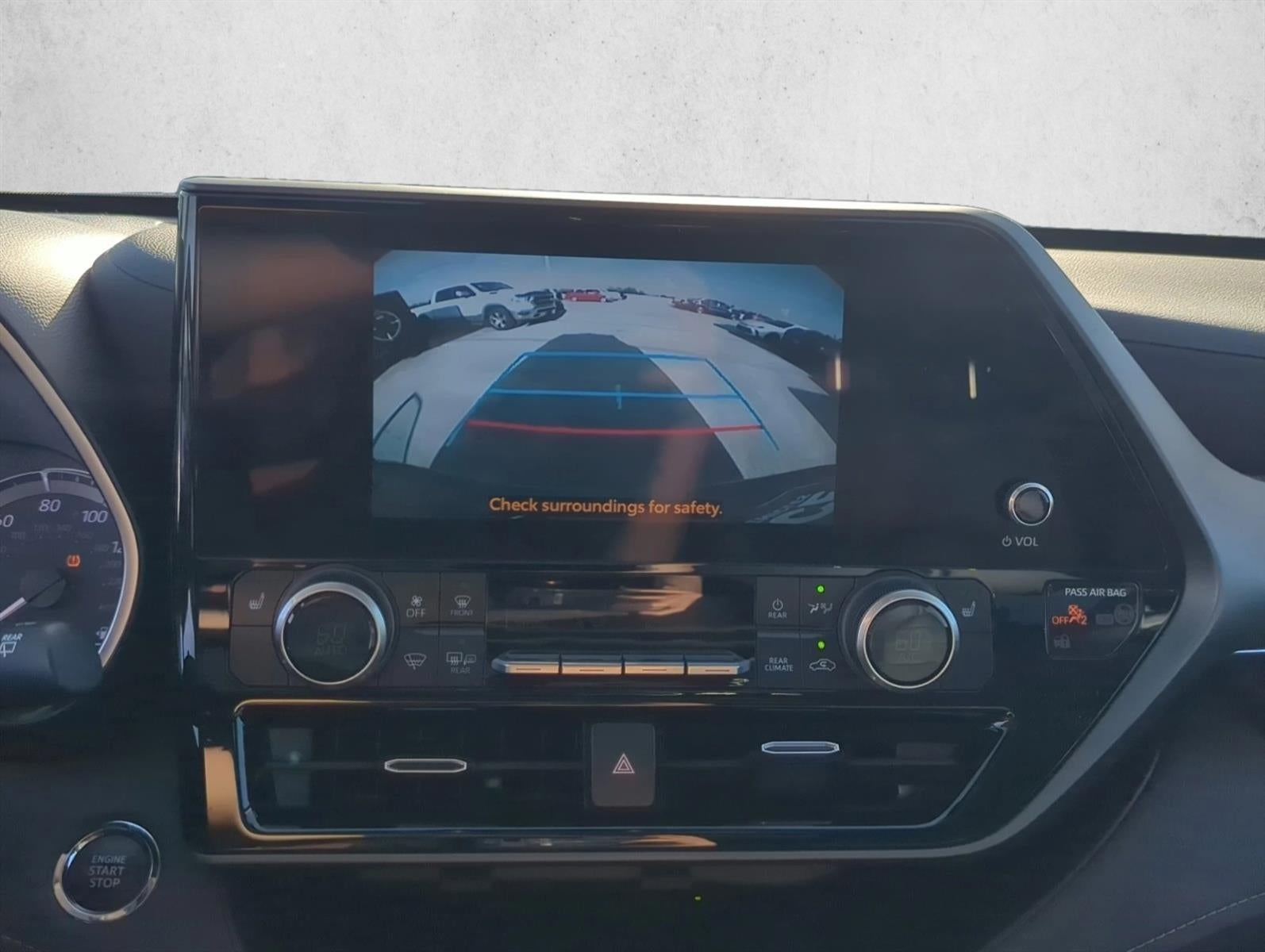 2023 Toyota Highlander XLE FWD (Natl)