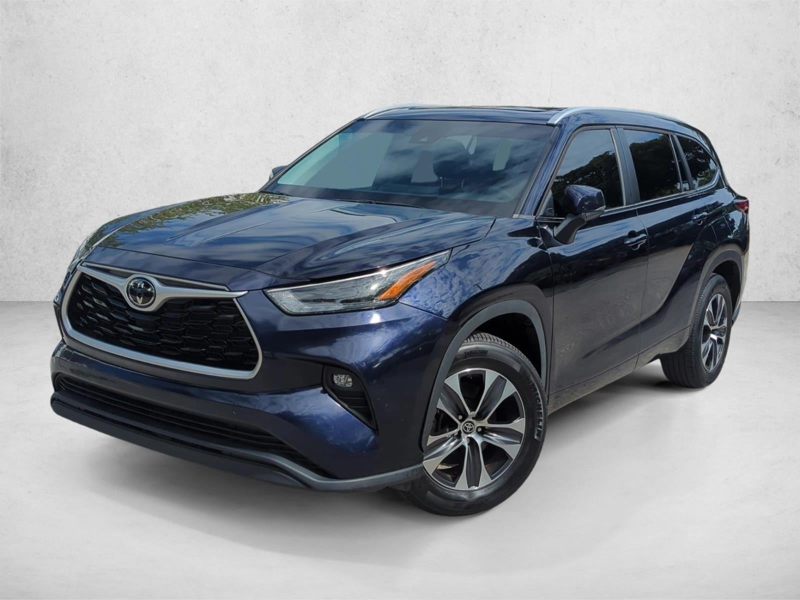 2023 Toyota Highlander XLE FWD (Natl)