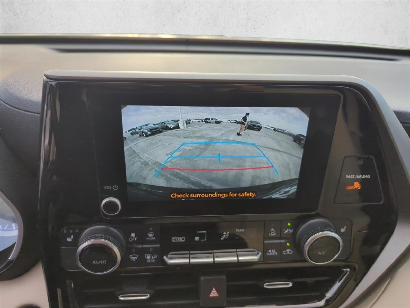 2023 Toyota Highlander XLE FWD (Natl)