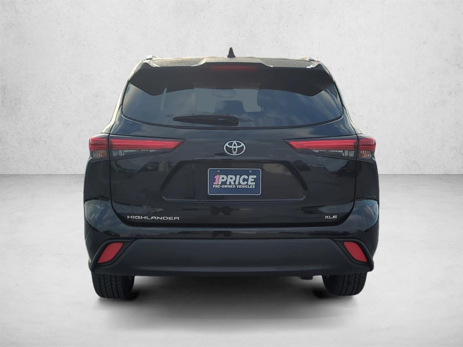 2023 Toyota Highlander XLE FWD (Natl)