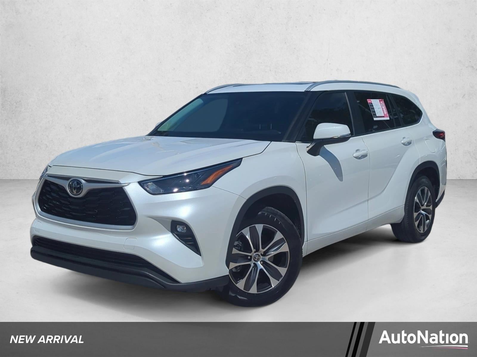 2023 Toyota Highlander XLE FWD (Natl)