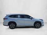 2023 Toyota Highlander XLE FWD (Natl)