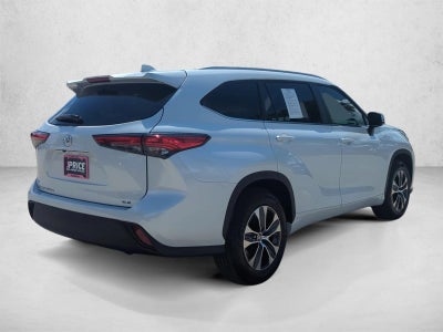 2023 Toyota Highlander XLE FWD (Natl)