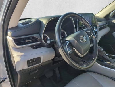 2023 Toyota Highlander XLE FWD (Natl)