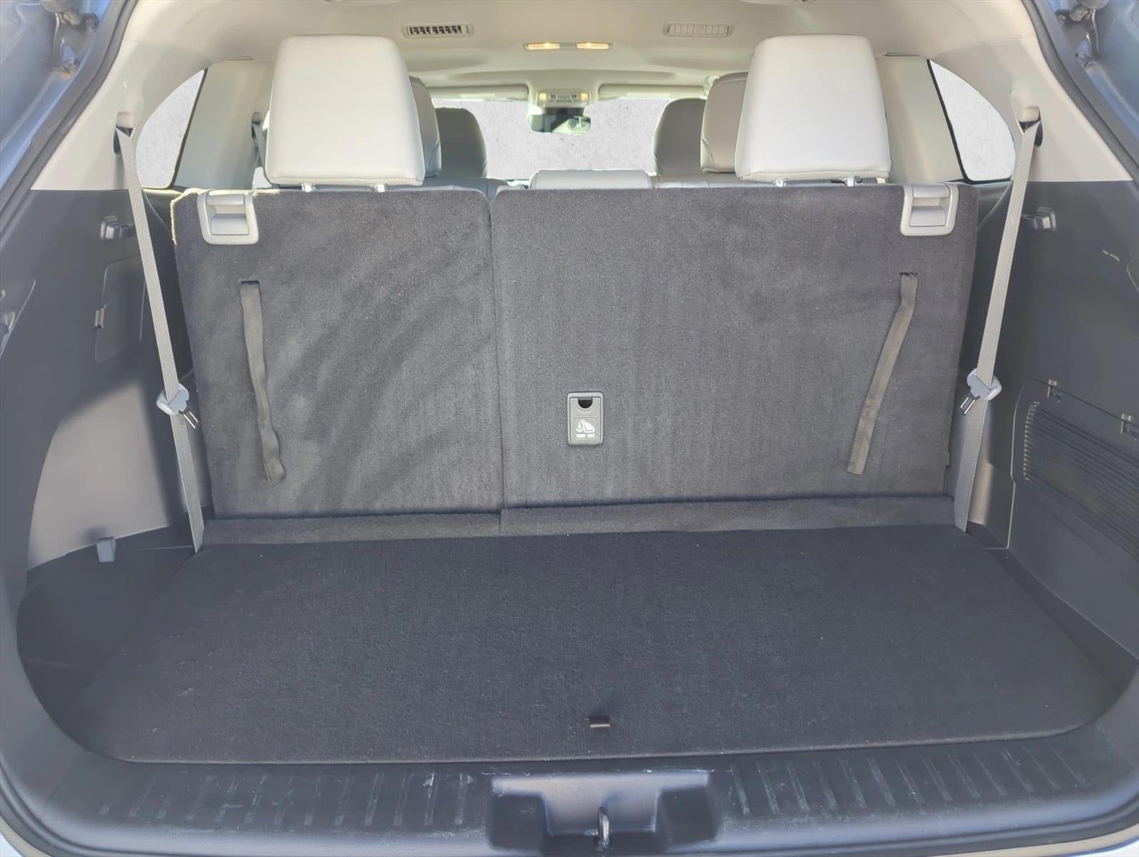 2023 Toyota Highlander XLE FWD (Natl)