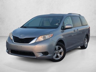 2011 Toyota Sienna 5dr 8-Pass Van V6 LE FWD (Natl)