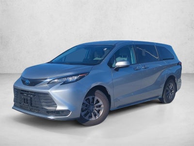 2021 Toyota Sienna LE FWD 8-Passenger (Natl)