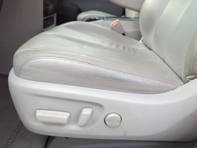 2013 Toyota Sienna 5dr 8-Pass Van V6 XLE FWD (Natl)