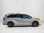2021 Toyota Sienna XLE AWD 7-Passenger (Natl)