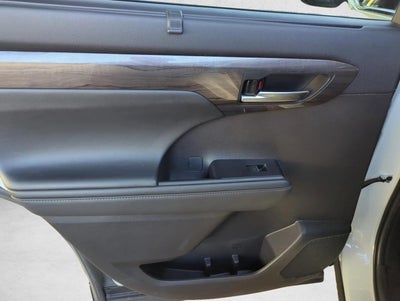 2021 Toyota Highlander Limited FWD (GS)