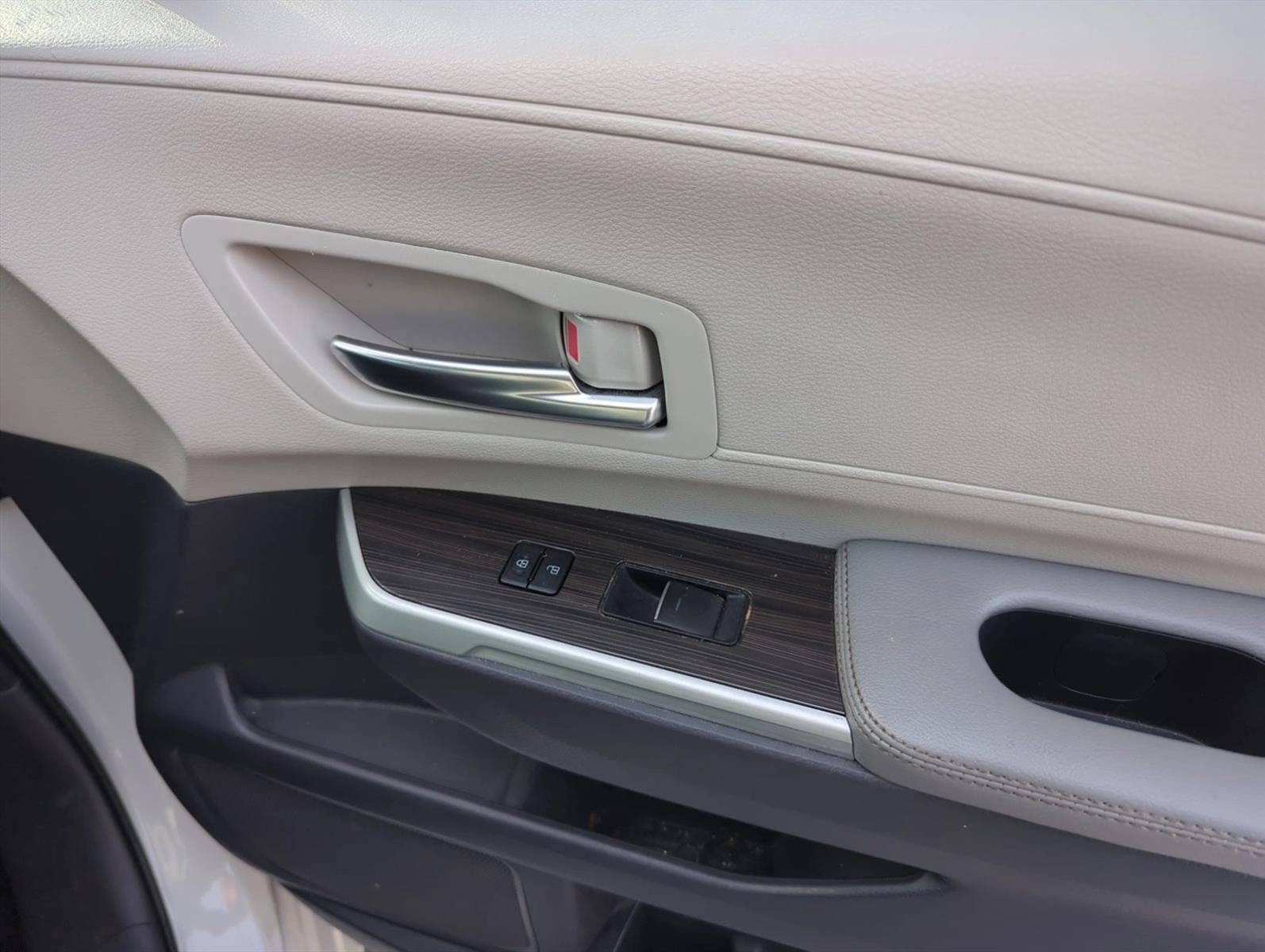 2021 Toyota Sienna Limited FWD 7-Passenger (GS)