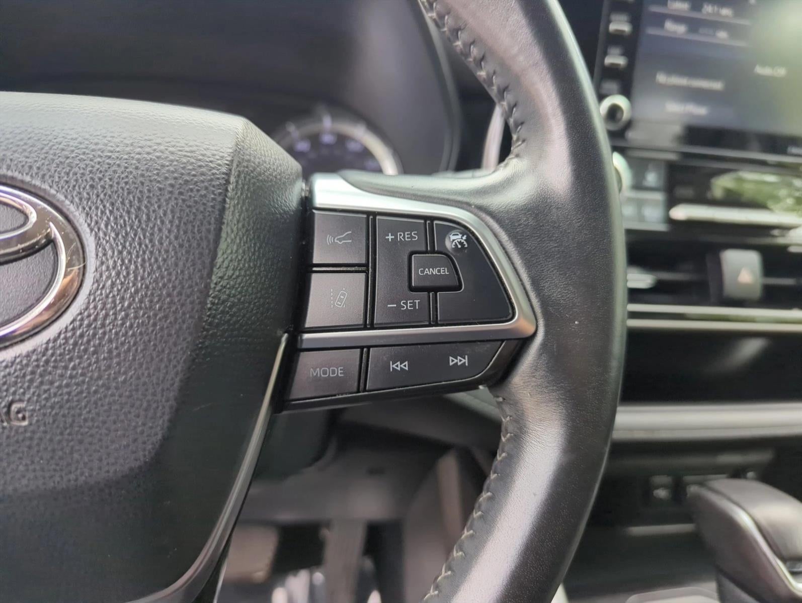 2021 Toyota Highlander LE FWD (GS)