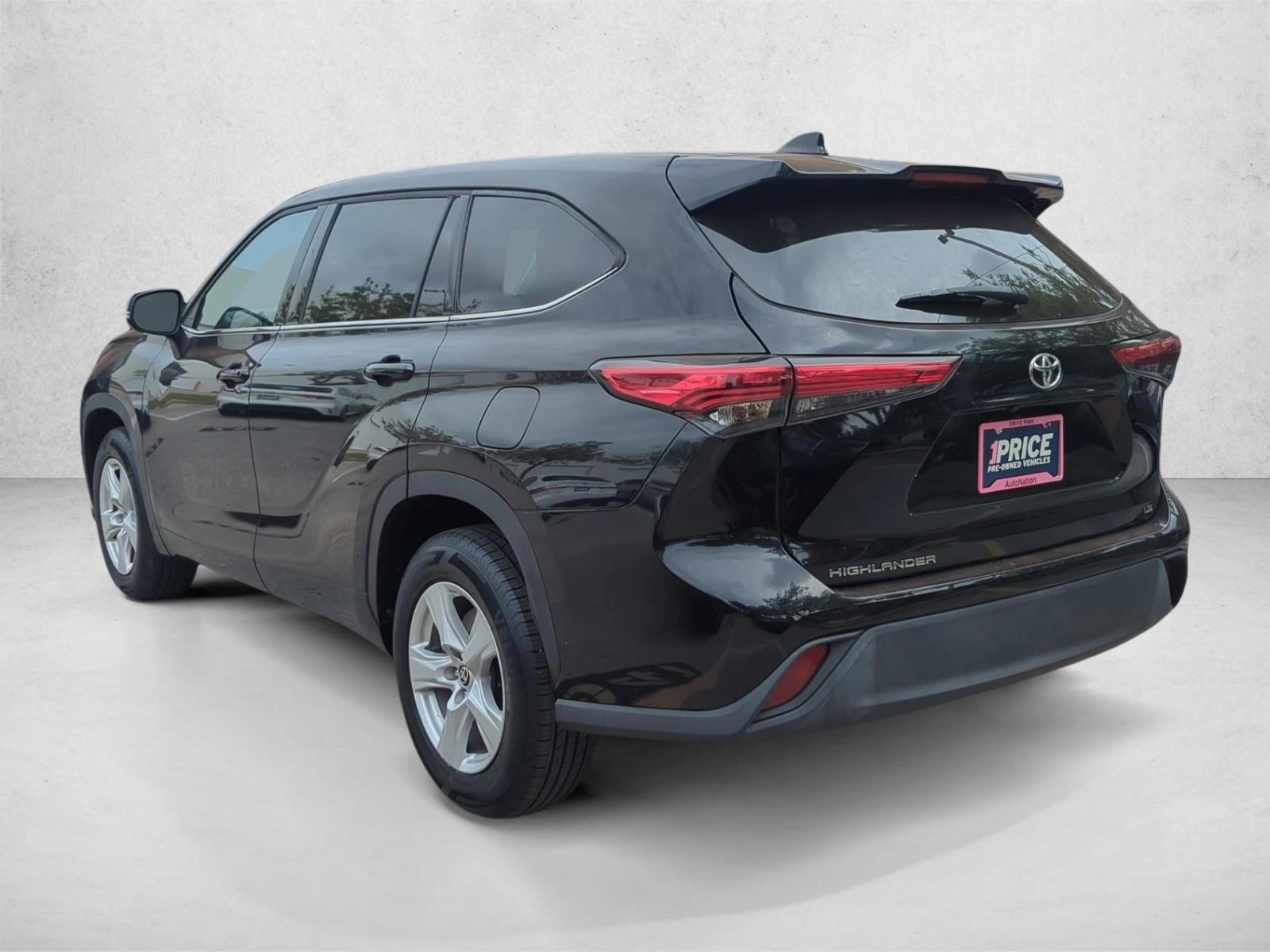 2021 Toyota Highlander LE FWD (GS)
