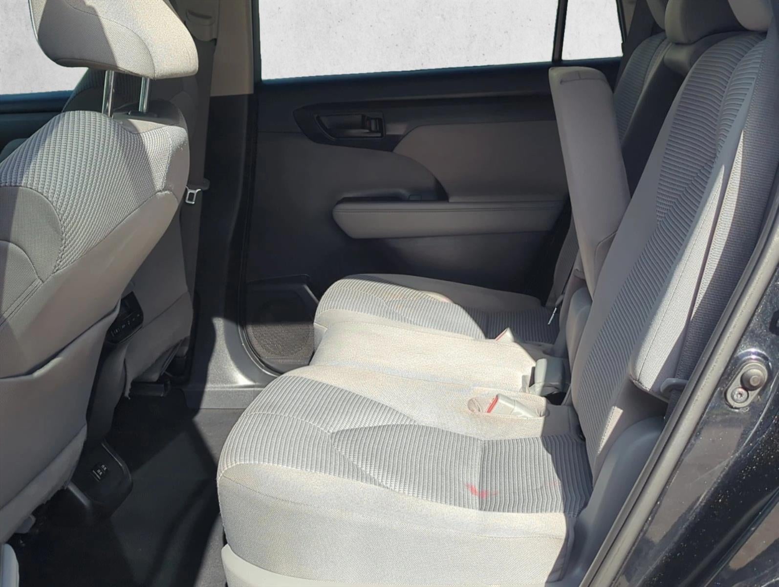 2020 Toyota Highlander LE FWD (GS)