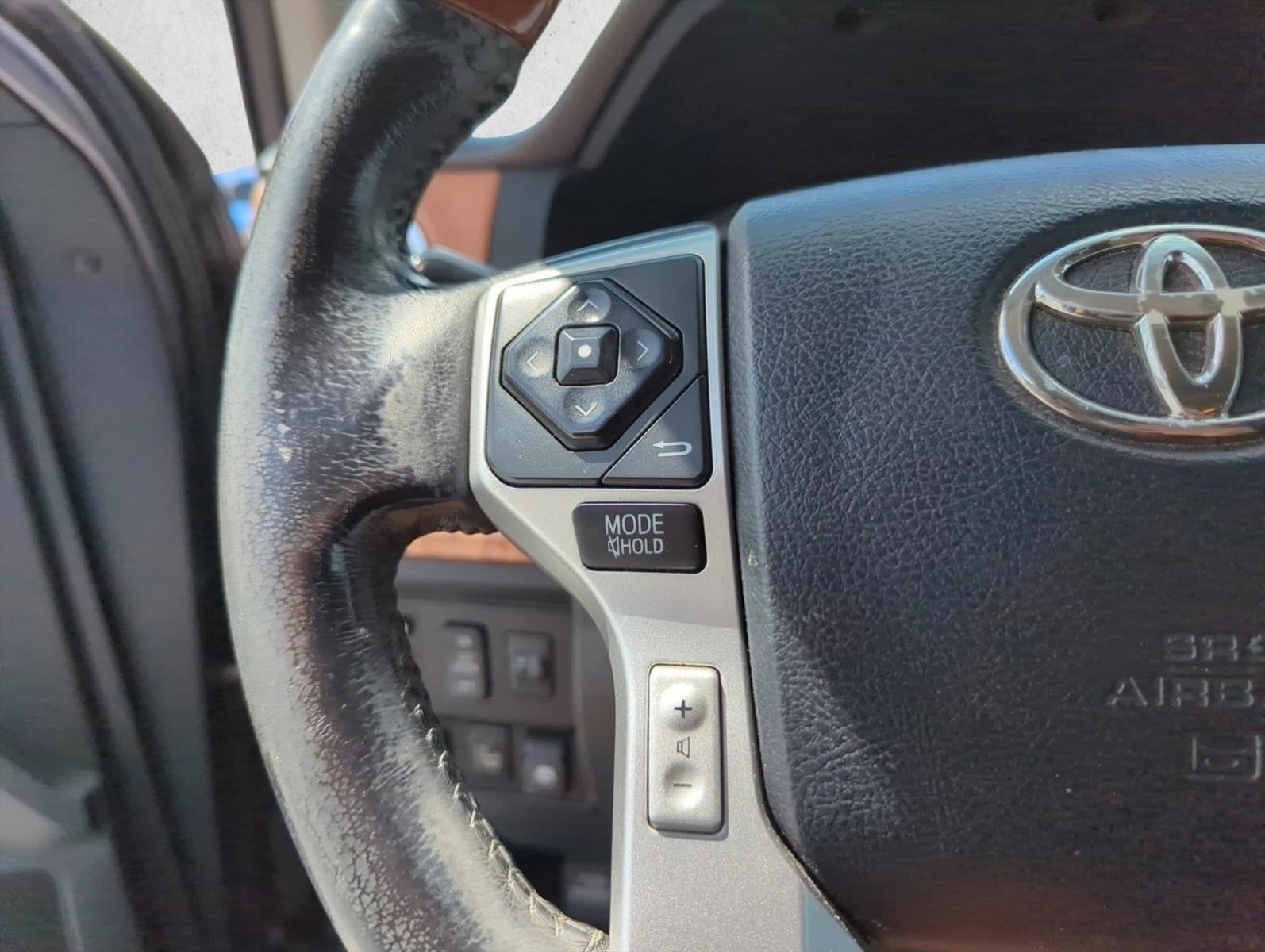 2017 Toyota Tundra 4WD 4WD 1794 Edition CrewMax 5.5' Bed 5.7L (Natl)