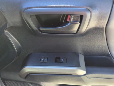 2017 Toyota Tacoma SR5 Double Cab 5' Bed V6 4x2 AT (GS)