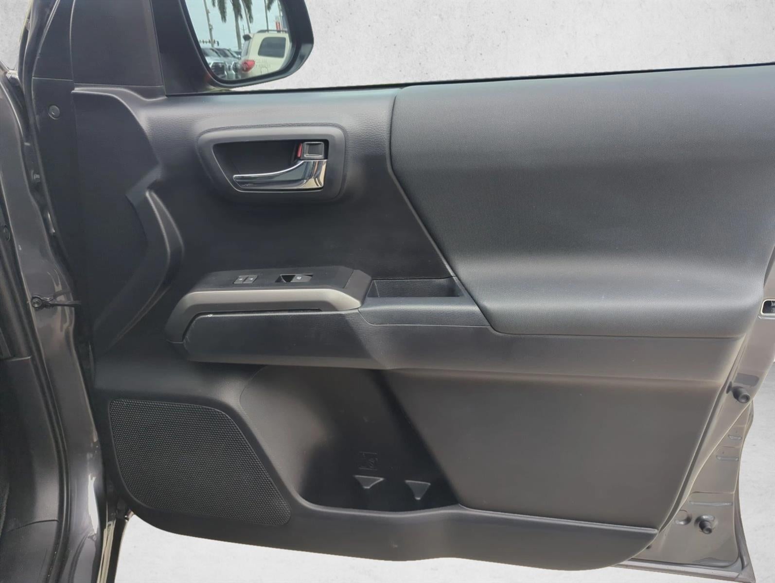 2021 Toyota Tacoma 4WD 4WD TRD Sport Double Cab 5' Bed V6 AT (Natl)