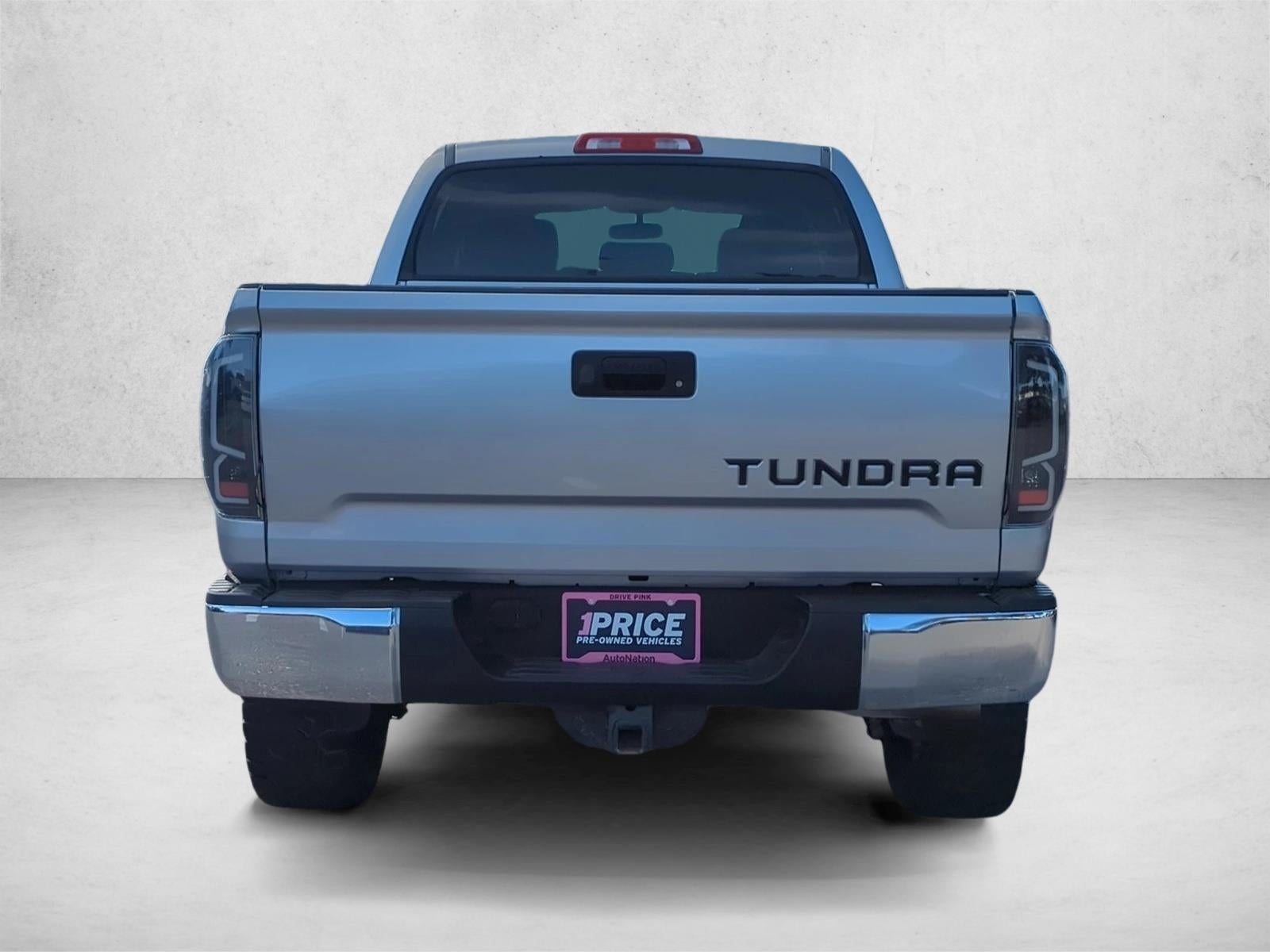 2016 Toyota Tundra 2WD Truck 2WD CrewMax Short Bed 5.7L FFV SR5 (SE)