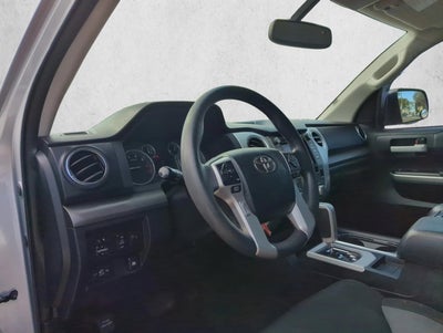 2017 Toyota Tundra 2WD 2WD SR5 CrewMax 5.5' Bed 5.7L FFV (SE)