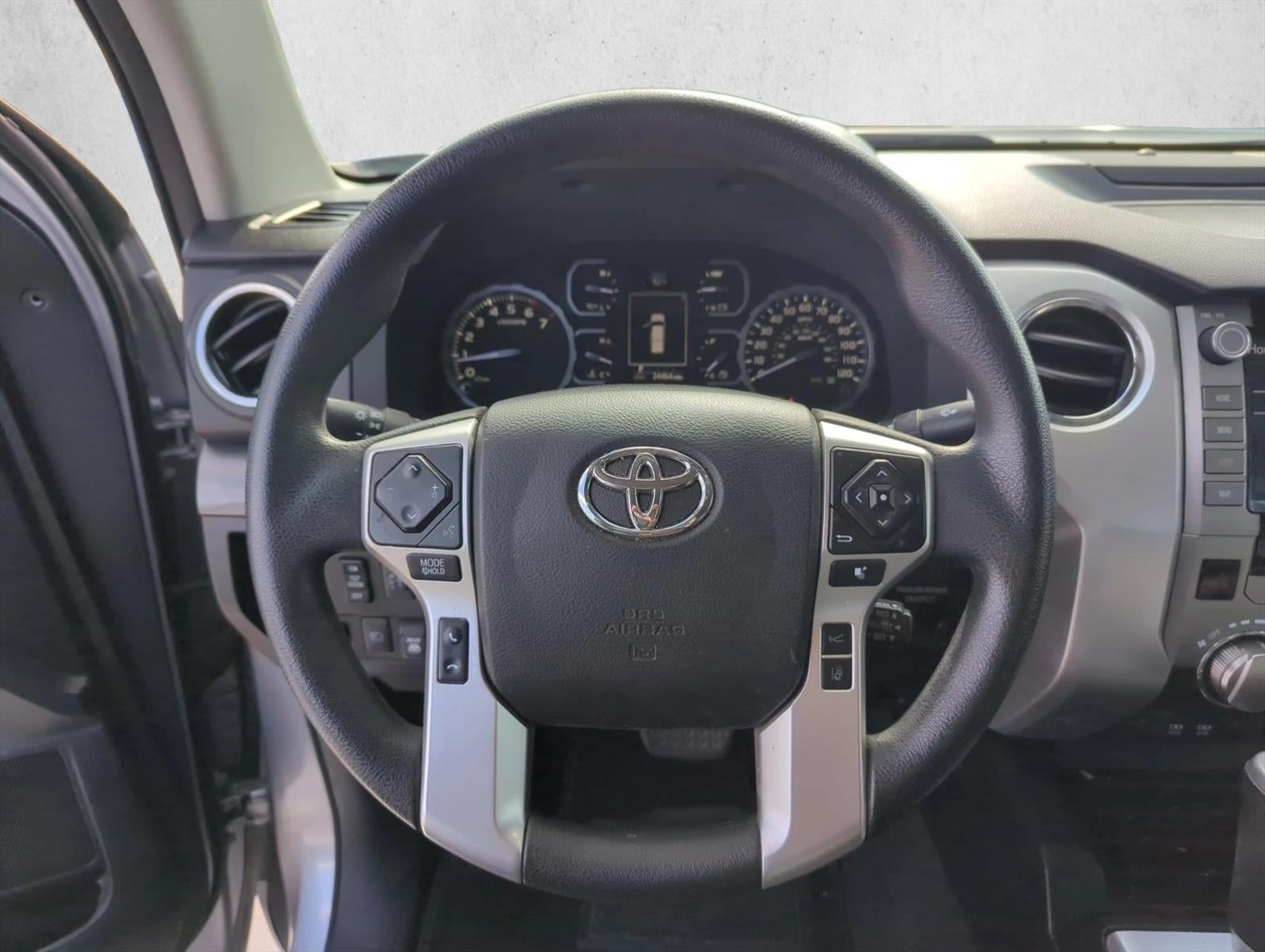 2021 Toyota Tundra 2WD 2WD SR5 CrewMax 5.5' Bed 5.7L (SE)