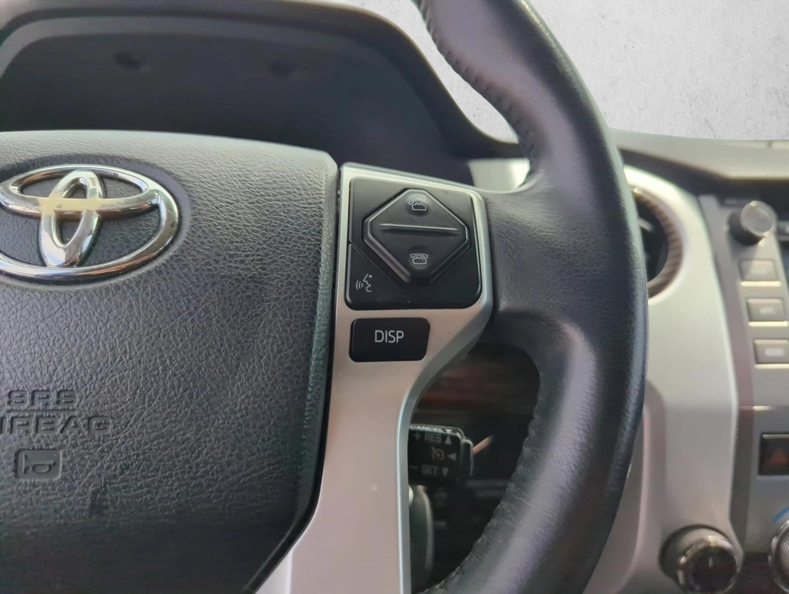 2017 Toyota Tundra 4WD 4WD Limited CrewMax 5.5' Bed 5.7L FFV (Natl)