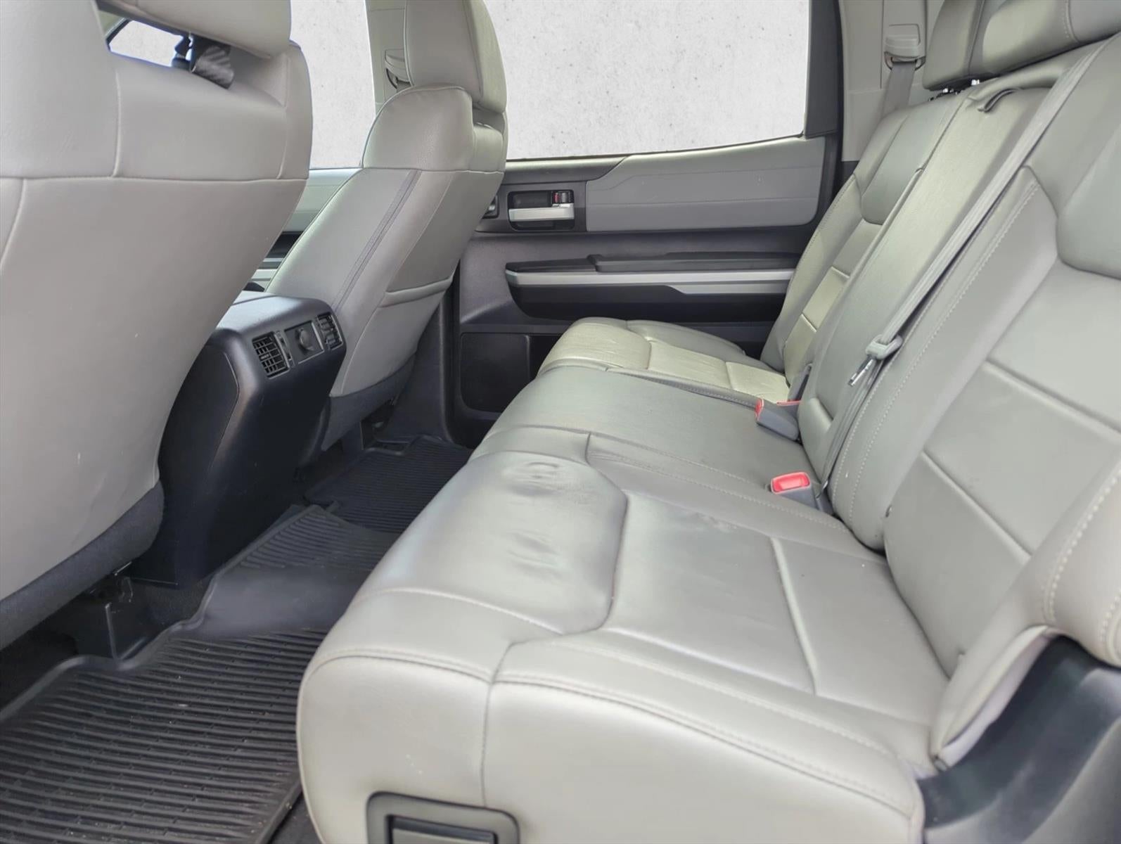 2017 Toyota Tundra 4WD 4WD Limited CrewMax 5.5' Bed 5.7L FFV (Natl)