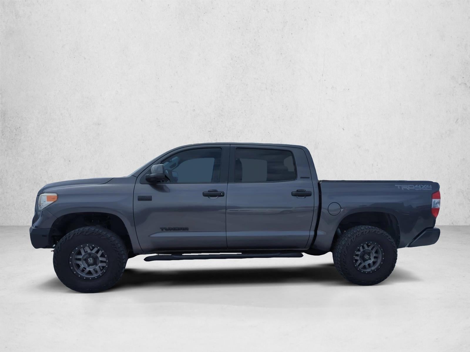 2017 Toyota Tundra 4WD 4WD Limited CrewMax 5.5' Bed 5.7L FFV (Natl)