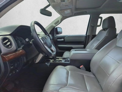 2017 Toyota Tundra 4WD 4WD Limited CrewMax 5.5' Bed 5.7L FFV (Natl)