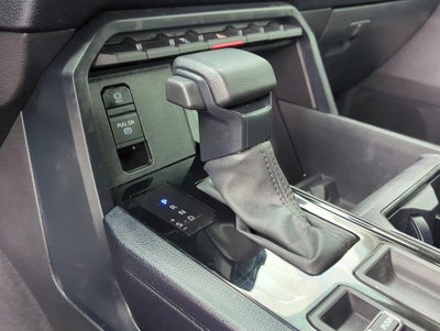 2024 Toyota Tundra 4WD 4WD SR CrewMax 5.5' Bed (Natl)