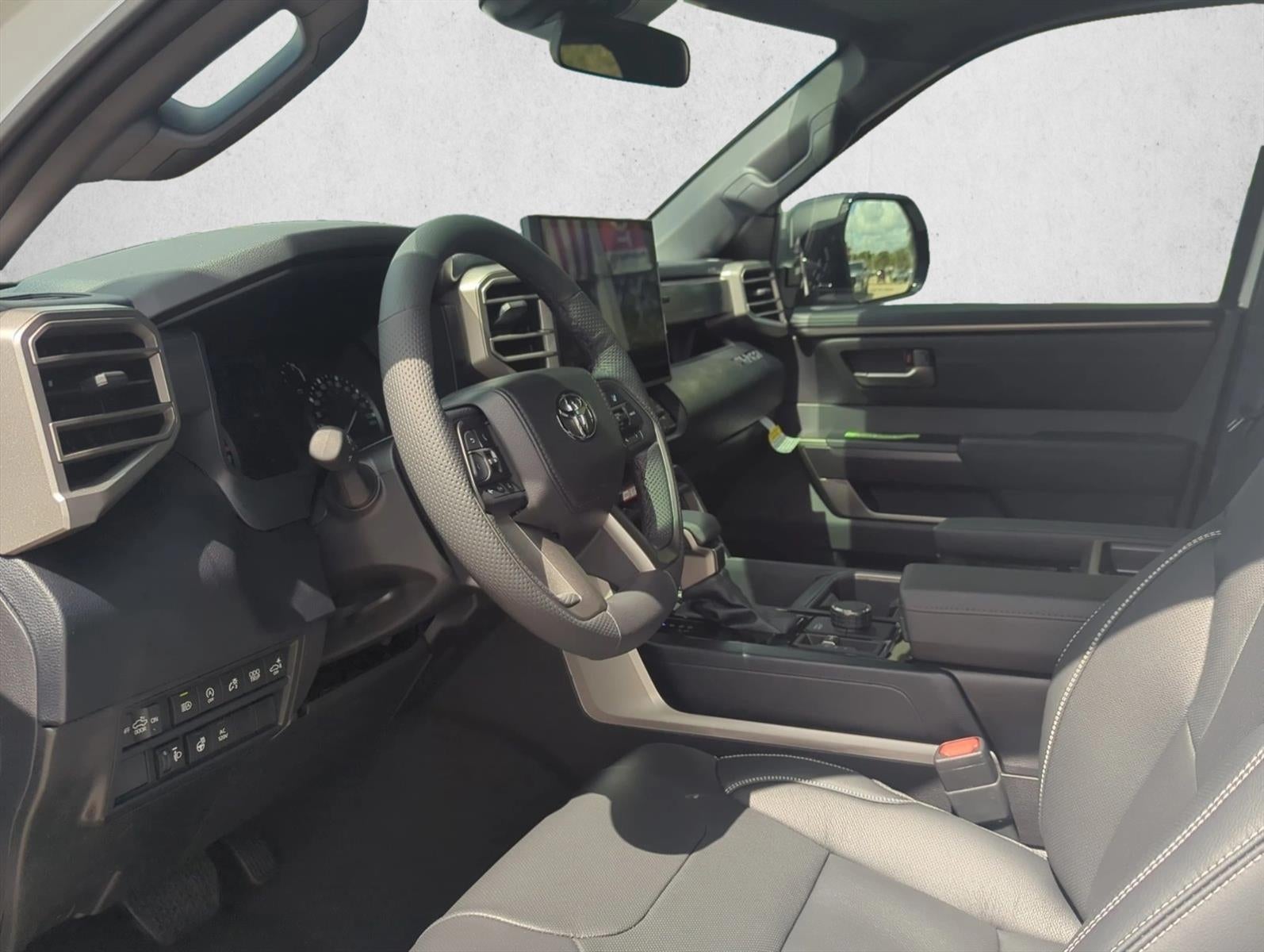 2026 Toyota Tundra 4WD 4WD SR5 CrewMax 5.5' Bed (SE)