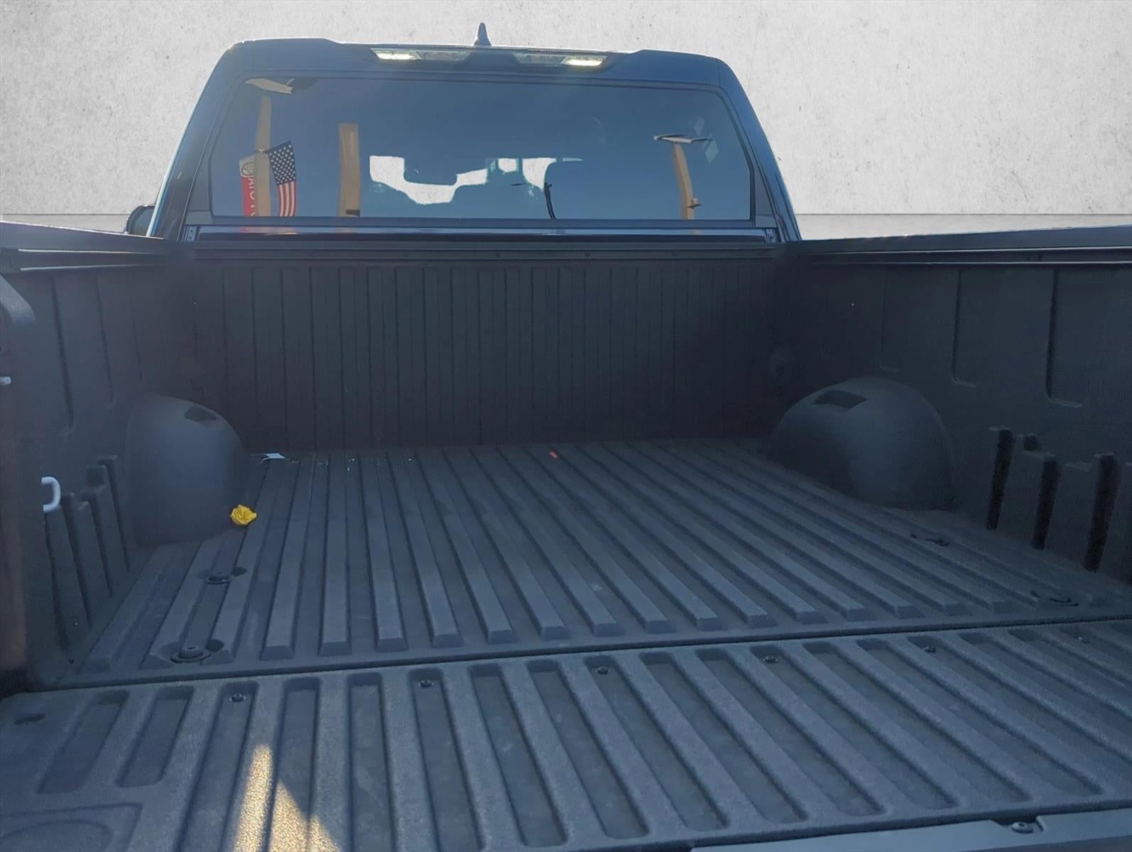 2023 Toyota Tundra 4WD 4WD SR5 CrewMax 5.5' Bed (SE)