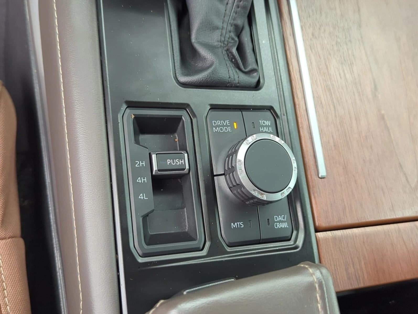 2024 Toyota Tundra 4WD 4WD 1794 Edition Hybrid CrewMax 5.5' Bed (Natl)