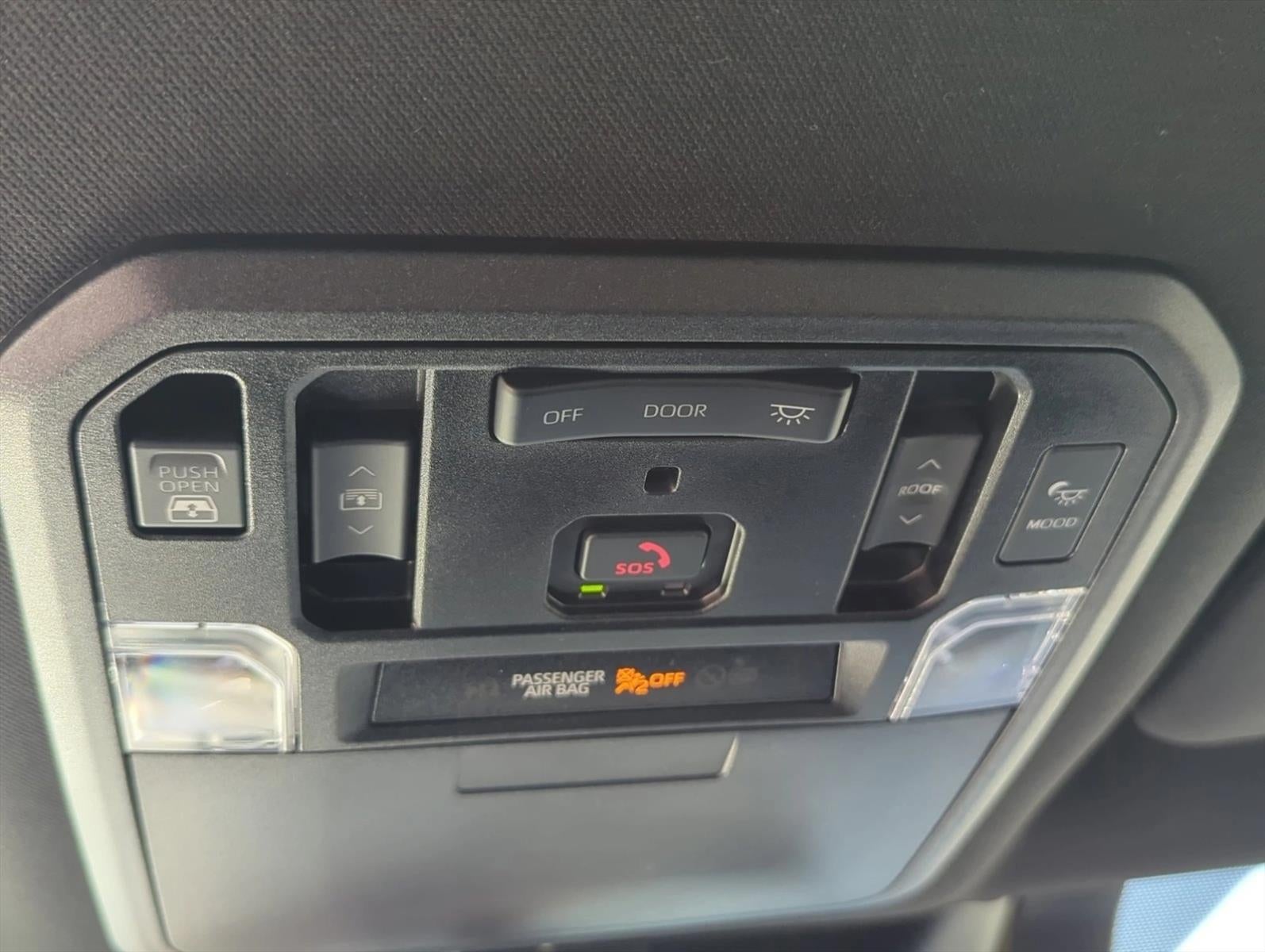 2023 Toyota Tundra 4WD 4WD Platinum CrewMax 5.5' Bed (Natl)