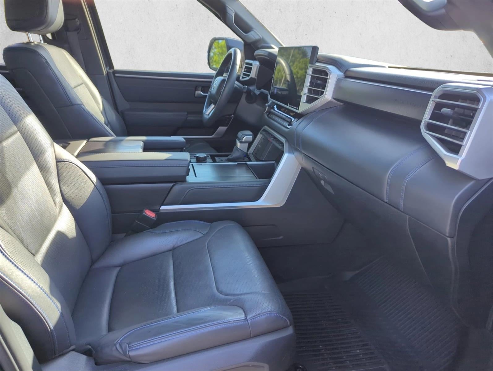 2023 Toyota Tundra 4WD 4WD Platinum CrewMax 5.5' Bed (Natl)