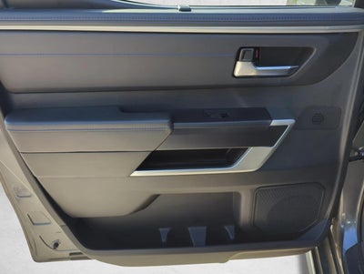 2023 Toyota Tundra 4WD 4WD Platinum CrewMax 5.5' Bed (Natl)