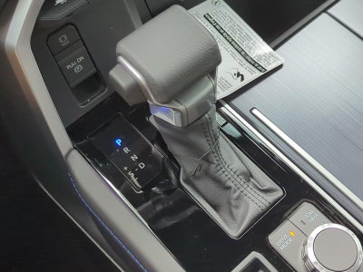 2025 Toyota Tundra 4WD 4WD Platinum Hybrid CrewMax 5.5' Bed (Natl)