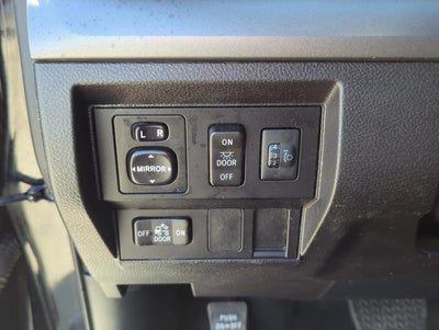 2016 Toyota Tundra 4WD Truck 4WD Double Cab Standard Bed 5.7L FFV V8 SR5 (GS)
