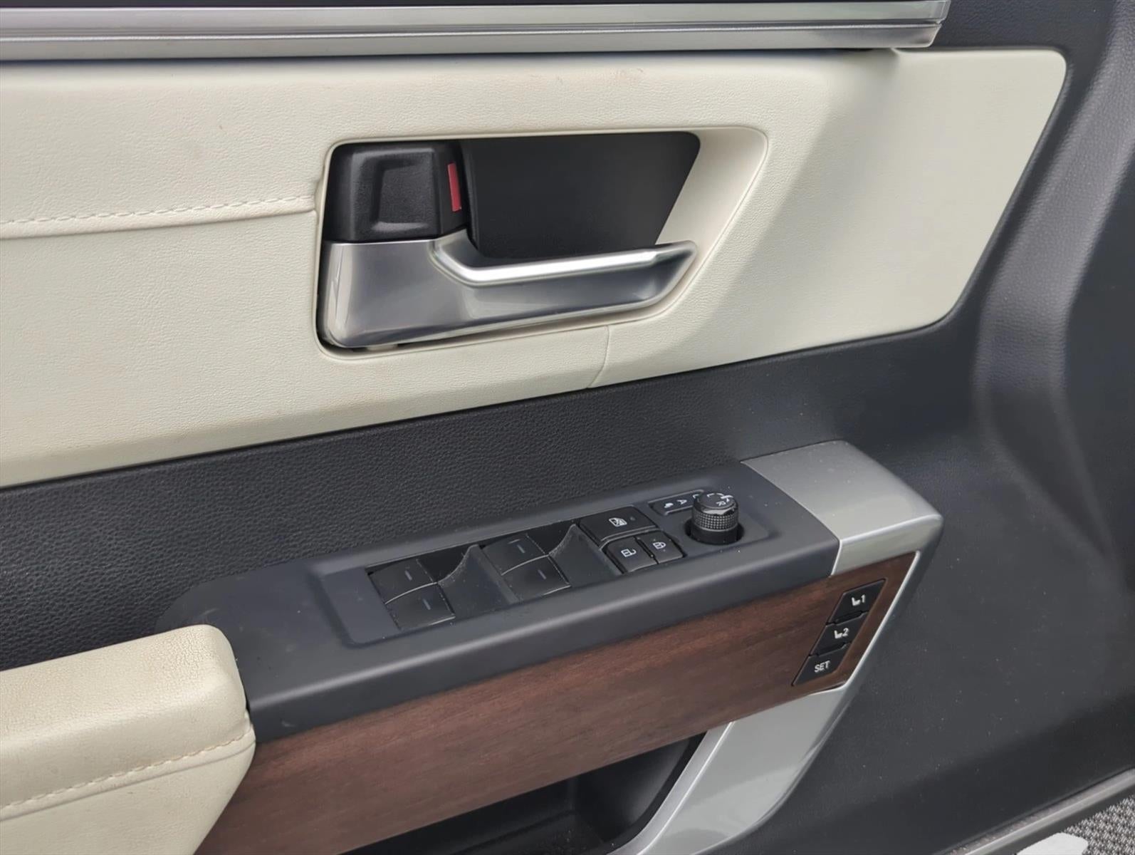 2024 Toyota Tundra 4WD 4WD Capstone Hybrid CrewMax 5.5' Bed (Natl)